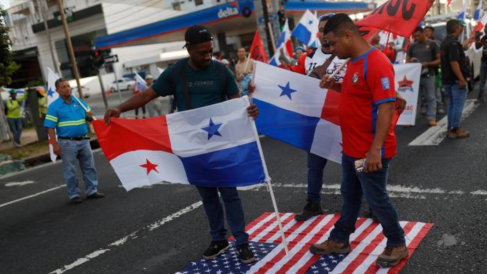 Hubo protestas en varios puntos de la capital.