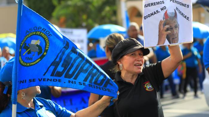 En la manifestación hay delegaciones del interior del país.