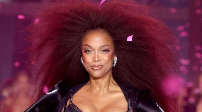 Tyra Banks regresa luego de casi dos décadas a la pasarela de Victoria’s Secret.