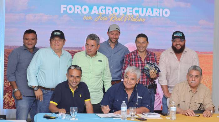En el acto participaron representantes de diversas agrupaciones de productores de Panamá.