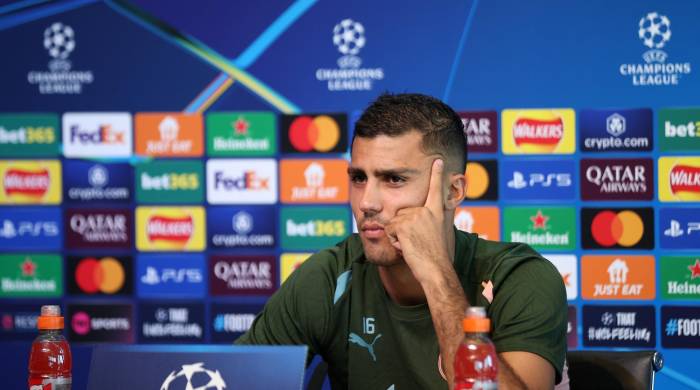 Rodrigo Hernández, centrocampista del Manchester City, durante la rueda de prensa.