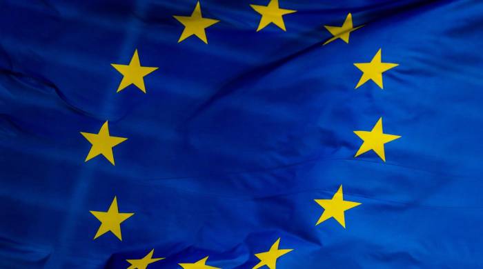 Imagen de una bandera de la Unión Europea (UE).