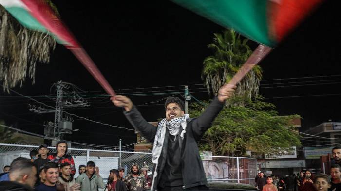 En la franja de Gaza celebraron la firma del cese a las hostilidades.