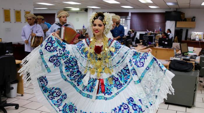 Luzmaría Saavedra es la reina del Festival Nacional de la Mejorana 2024.