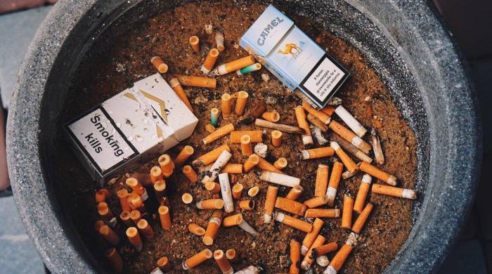 Al año mueren 8 millones de personas cada año debido al consumo de tabaco, 1,3 millones de estas siendo no fumadores.