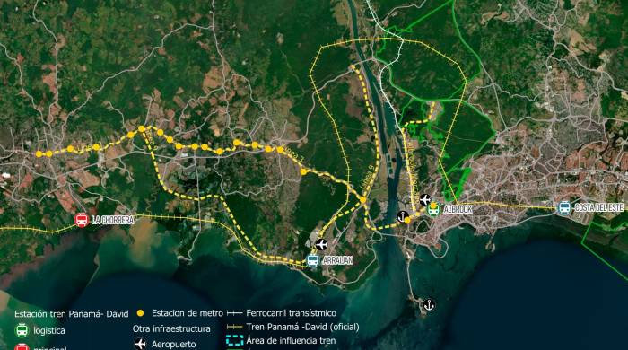 La construcción de infraestructura ha impactado notablemente la franja de bosques que bordea el Canal de Panamá. La ruta para la construcción del tren Panamá -David, tal como se muestra en este mapa impactaría las áreas protegidas existentes en el lado este y los bosques protectores del lado oeste del Canal.