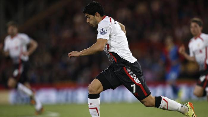 Luis Suárez durante un partido con el Liverpool.