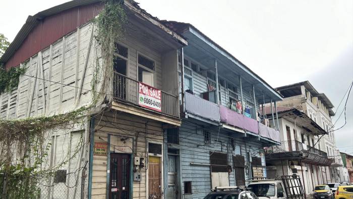 Arquitectura en madera en el barrio de Santa Ana.