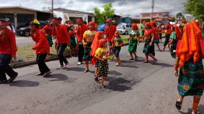 El desfile se llevó a cabo, en el marco de los 100 años de la Revolución Dule de 1925.