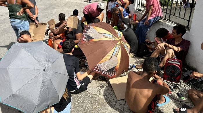 Días antes, Cuba sufrió la presencia del huracán Rafael.