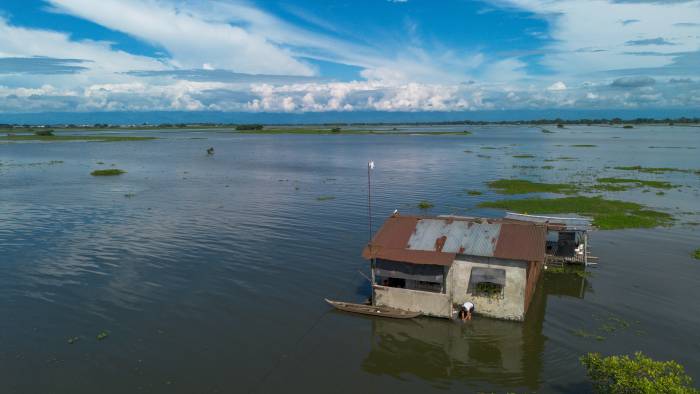 Las lluvias en Ecuador dejan ya más de 100.000 afectados