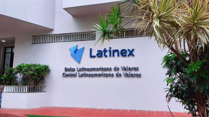 Imagen de archivo donde se muestra la fachada de Latinex, antes Bolsa de Valores de Panamá.