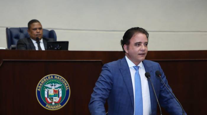 Solís defiende cambios a ley de la Contraloría; la Corte aún no se pronuncia