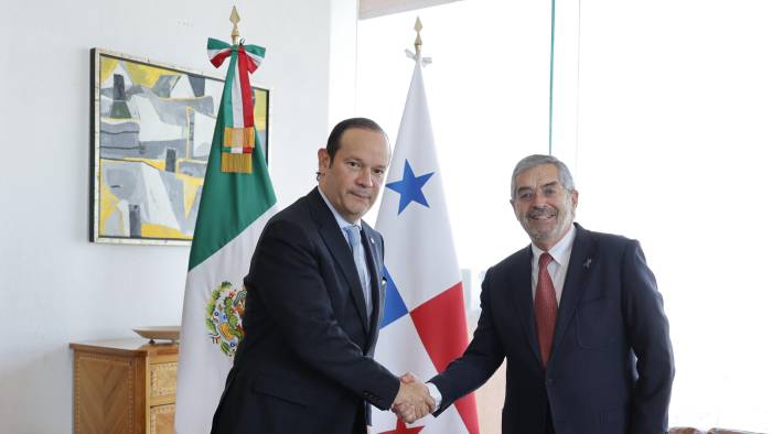 El canciller de Panamá, Javier Martínez-Acha, se reunió con su homólogo mexicano, Juan Ramón de la Fuente.