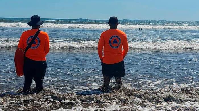 Personal del Sinaproc en alerta ante posible intensificación del viento ocasionando oleajes frecuentes o mar picado.