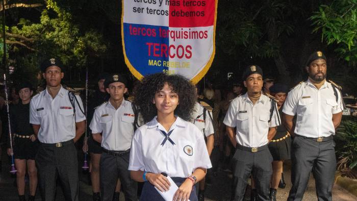 ‘El Mac rebelde’, ‘performance’ en homenaje a los 60 años del MAC Panamá, inspirado en ‘Para el año 2000 debemos ser tercos’, de Diana Morán.