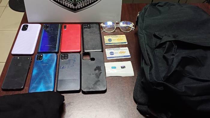 Policía aprehende a hombre que hurtaba celulares en el Metro de Panamá