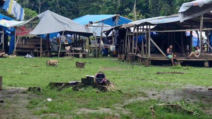 Campamento clandestino de migrantes ubicado en la comarca Emberá Wounaan.