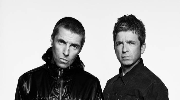 Liam y Noel Gallagher confirmaron el regreso de Oasis.