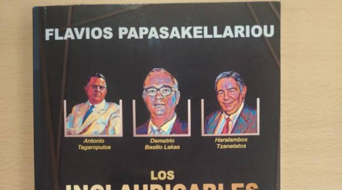 Portada del libro ‘Los inclaudicables: un legado empresarial girego’