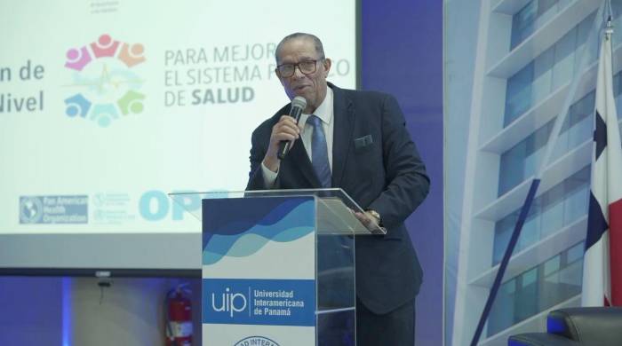 El candidato a la vicepresidencia en la nómina Partido Revolucionario Democrático - Molirena, Camilo Alleyne.