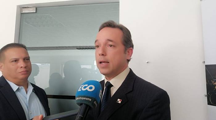 El ministro de Comercio e Industrias, Jorge Rivera Staff