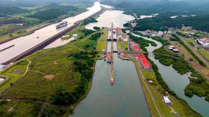 Vista panorámica del Canal de Panamá.