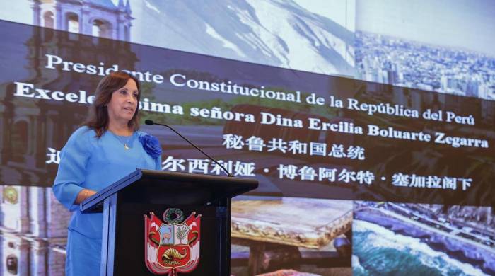 La presidenta de Perú, Dina Boluarte, pronunció este jueves un discurso en la ciudad oriental china de Shanghái en el que resaltó el potencial de su país como destino para inversores y sus posibilidades de desarrollo en varios sectores.