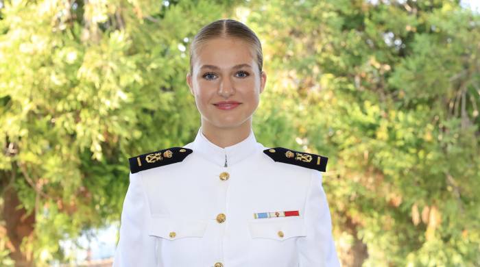 La princesa Leonor posó el pasado jueves en la Escuela Naval Militar de Marín donde firmó el libro de honor, para incorporarse al curso 2024-2025.