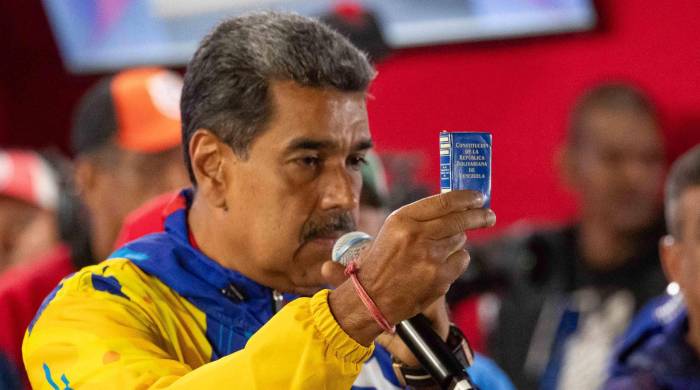 El presidente de Venezuela, Nicolás Maduro, pronuncia un discurso tras conocer los resultados de las elecciones presidenciales este lunes, en Caracas.