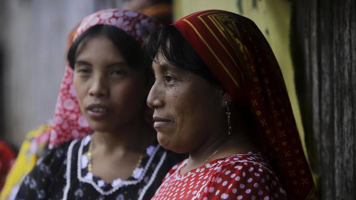 Mujeres de la etnia guna participan en la conmemoración del centenario de la Revolución Tule.