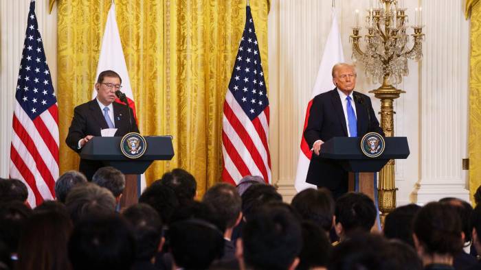 Fotografía del presidente de Estados Unidos, Donald Trump, y del primer ministro de Japón, Shigeru Ishiba.