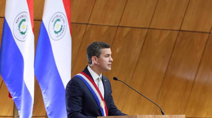 Fotografía cedida por la Presidencia de Paraguay, del presidente Santiago Peña hablando durante la presentación de su primer informe de gestión ante el Congreso, el 1 de julio, en Asunción, Paraguay.