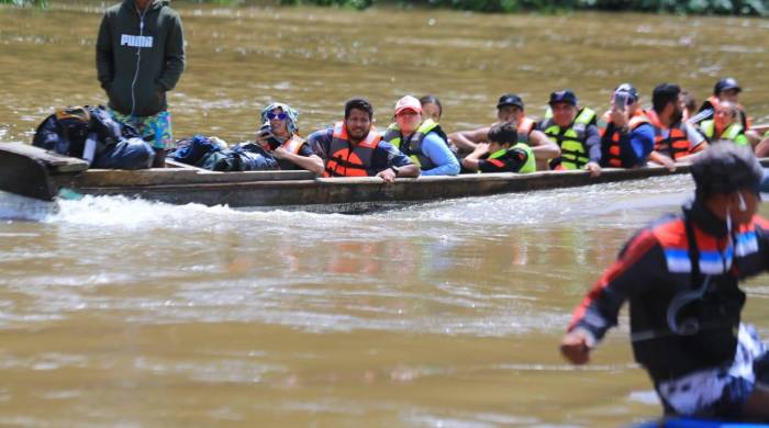 Llegada de migrantes irregulares a la recepción temporal, ubicado en Lajas Blancas, Darién.