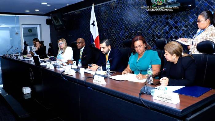 La Asamblea archivó cuatro carpetillas en contra del presidente Mulino, dos contra la presidenta de la CSJ, María Eugenia López, y el resto contra dos magistrados del organismo judicial.