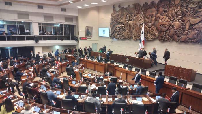 Pleno realiza el tercer debate a las reformas a la CSS