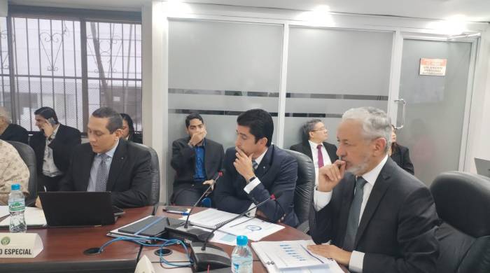 El proyecto fue sustentado por el ministro para Asuntos del Canal, José Ramón Icaza y por el administrador del Canal de Panamá, Ricaurte Vásquez Morales.