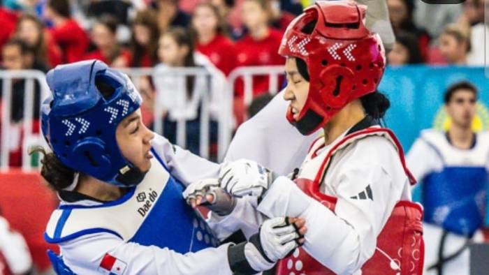 La juvenil Natalia Pérez (Izq.) acaba de obtener bronce en el Abierto de Estados Unidos.