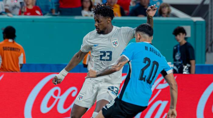 El panameño, Michael Murillo, durante el partido ante Uruguay.