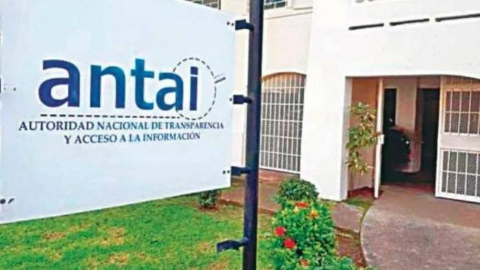 El edil fue multado con el equivalente del 50% de su salario.