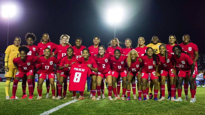 La selección femenina de Panamá previo a su duelo amistoso frente a México.