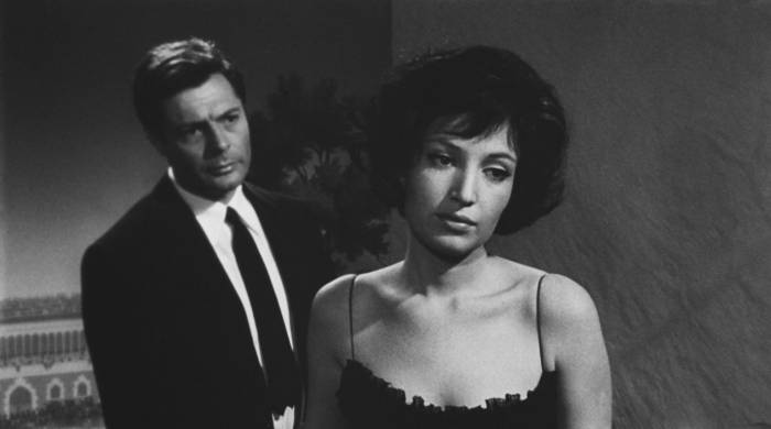 Fotograma de la película ‘La Notte’ de Michelangelo Antonioni, protagonizada por Marcello Mastroianni y Monica Vitti y que podrá verse restaurada en la próxima edición del Festival de Venecia.