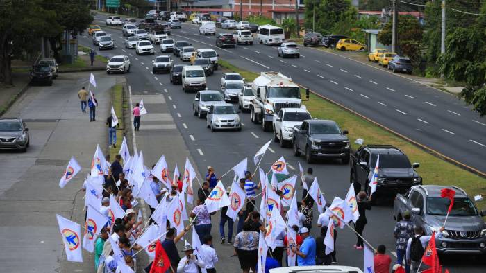 El ministro reconoció el derecho a la protesta, pero apuntó a que hay procedimientos y que la ley prohíbe cerrar la vía.