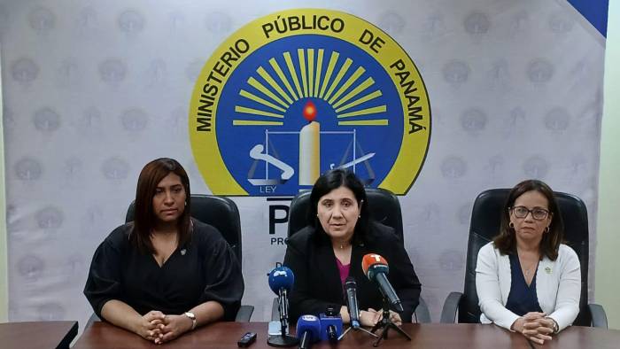 Las fiscales Anticorrupción Thalia Palacios, Ruth Morcillo y Jenisbeth Malek, explicaron la diligencia pendiente y aseguraron que el Ministerio Público ha salido airoso ante los argumentos de la defensa.