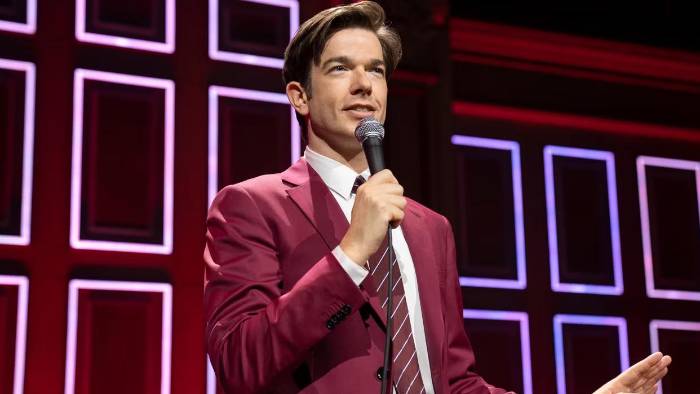 Mulaney se levanta contra el ‘mainstream’ de los ‘talk shows’ en su propia estructura de espontaneidad controlada.